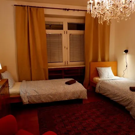 ホステル Triple With Shared Facilities In A Cozy 4