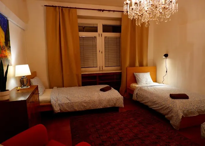 Hostal Triple With Shared Facilities In A Cozy 4