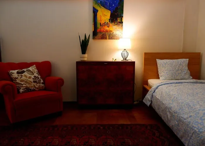 Triple With Shared Facilities In A Cozy 4 Hostal